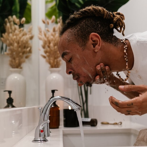 Facewash-man
